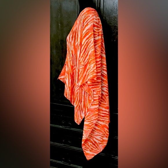 Pink/ orange zebra pattern design poncho/ wrap/ cover up - 1 Size - Picture 2 of 10